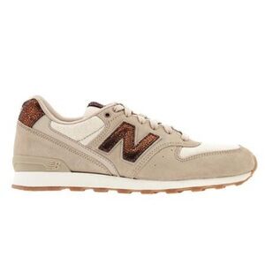 EUC! Gorgeous New Balance sneakers